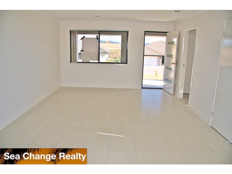 11 The Link, Emu Park QLD 4710