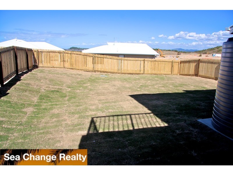 11 The Link, Emu Park QLD 4710