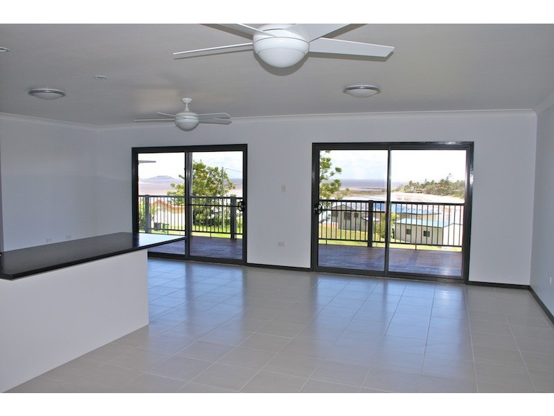 92 Larnach Street, Emu Park QLD 4710