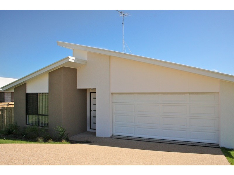 24 Falcon Crest, Emu Park QLD 4710