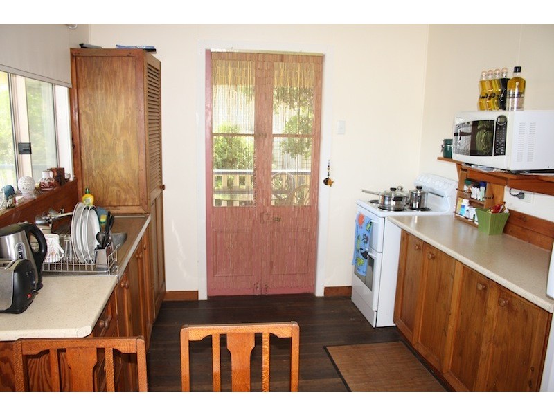 29  Lindsay Street, Emu Park QLD 4710