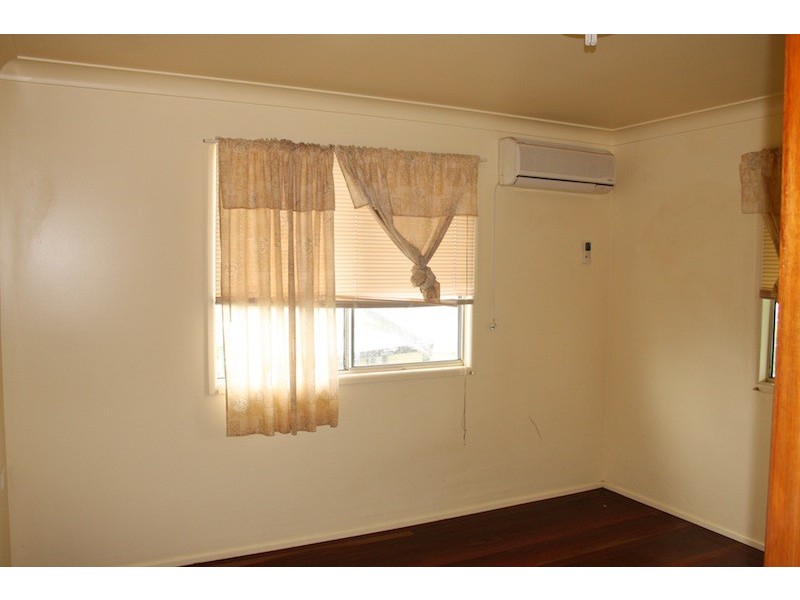 27  Fountain Street, Emu Park QLD 4710