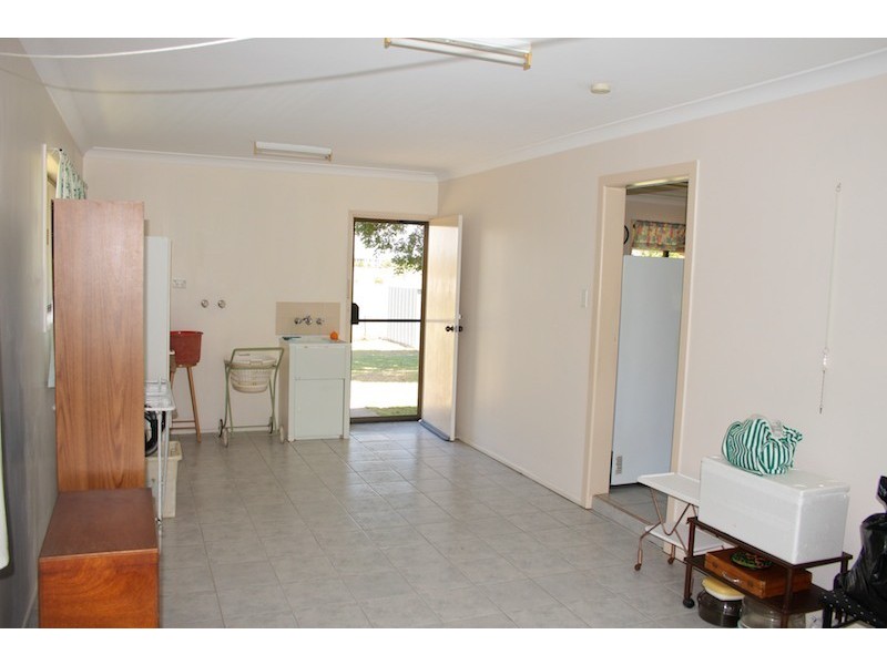 8 Claude Street, Emu Park QLD 4710