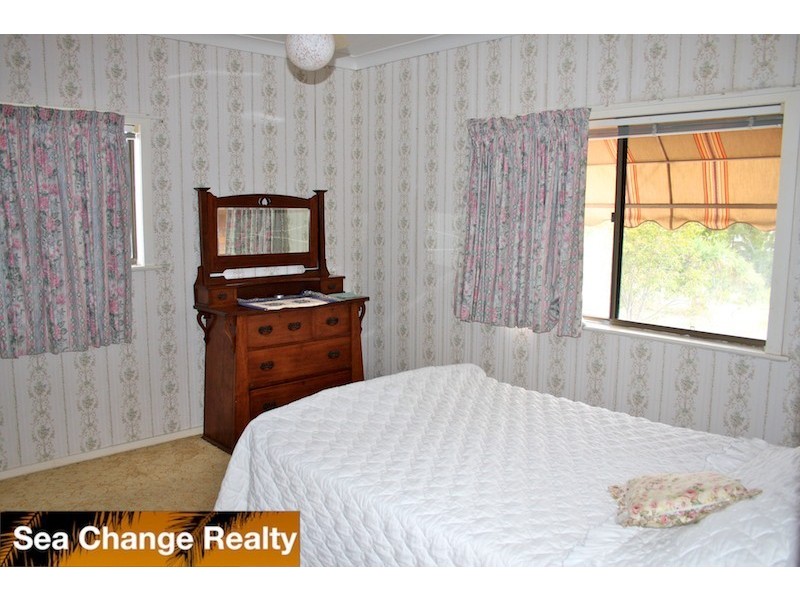 33 Bright Street, Emu Park QLD 4710