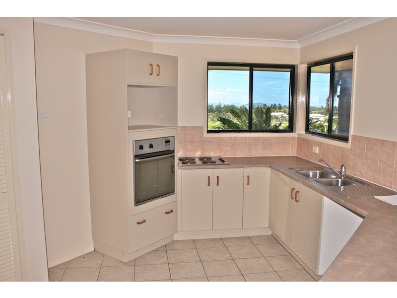 40 Bright Street, Emu Park QLD 4710