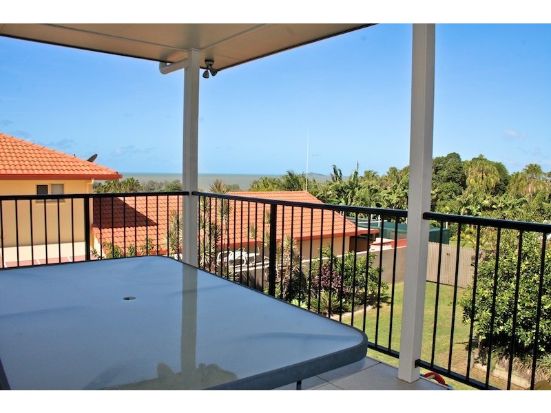 40 Paradise Way, Emu Park QLD 4710