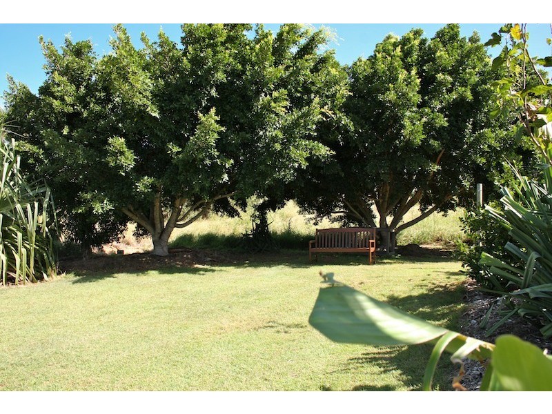 40 Paradise Way, Emu Park QLD 4710