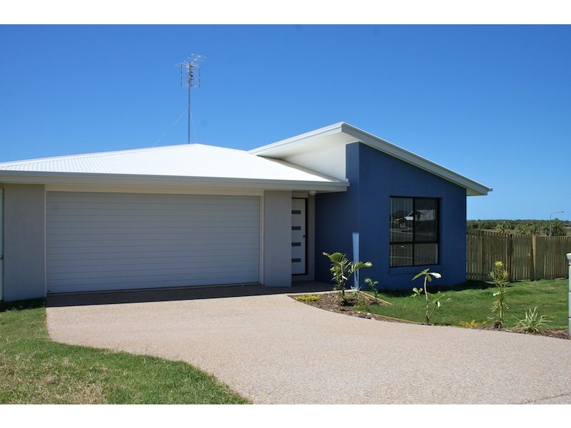 2 The Ridge Way, Emu Park QLD 4710