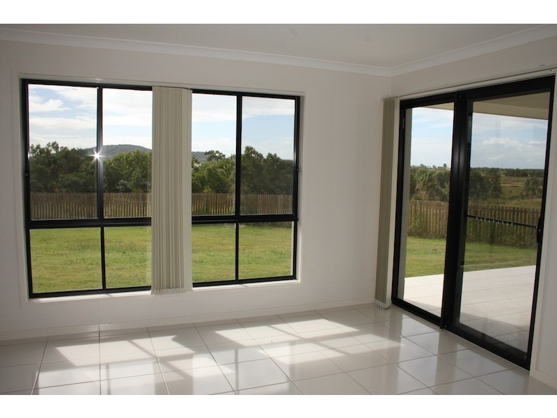 2 The Ridge Way, Emu Park QLD 4710