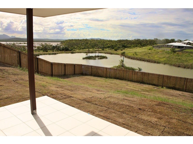 28  Falcon Crest, Emu Park QLD 4710