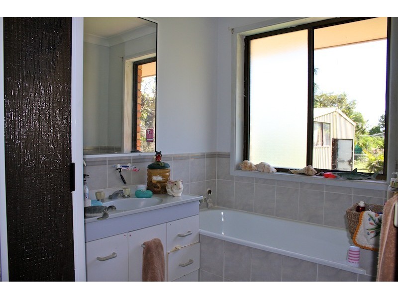 76 Hill street, Emu Park QLD 4710