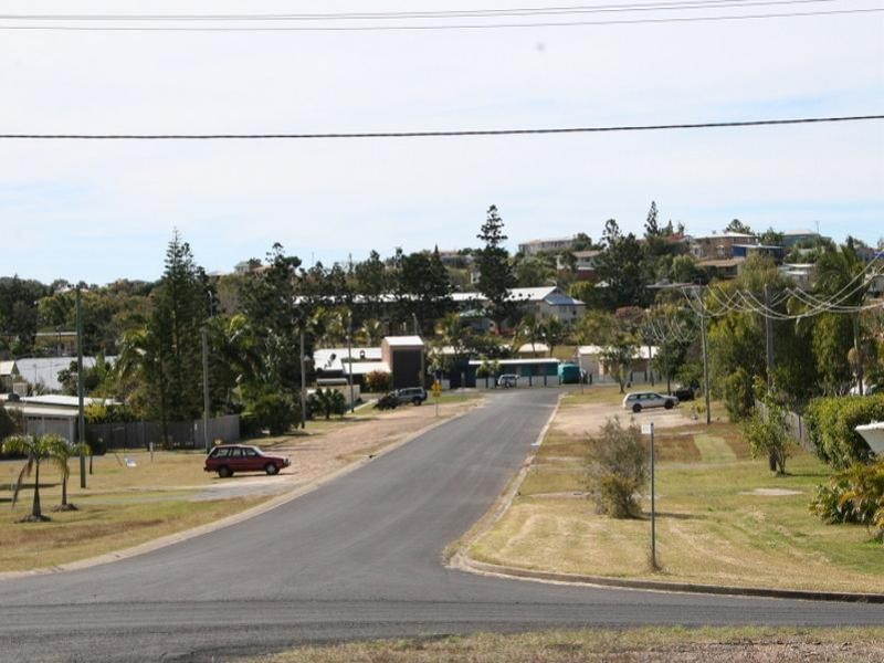 42 Wood Street, Emu Park QLD 4710