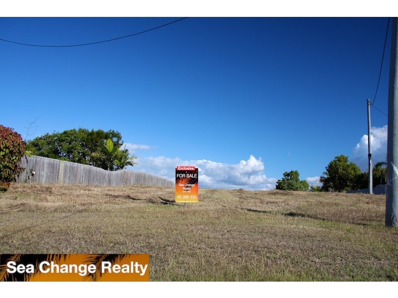 42 Wood Street, Emu Park QLD 4710