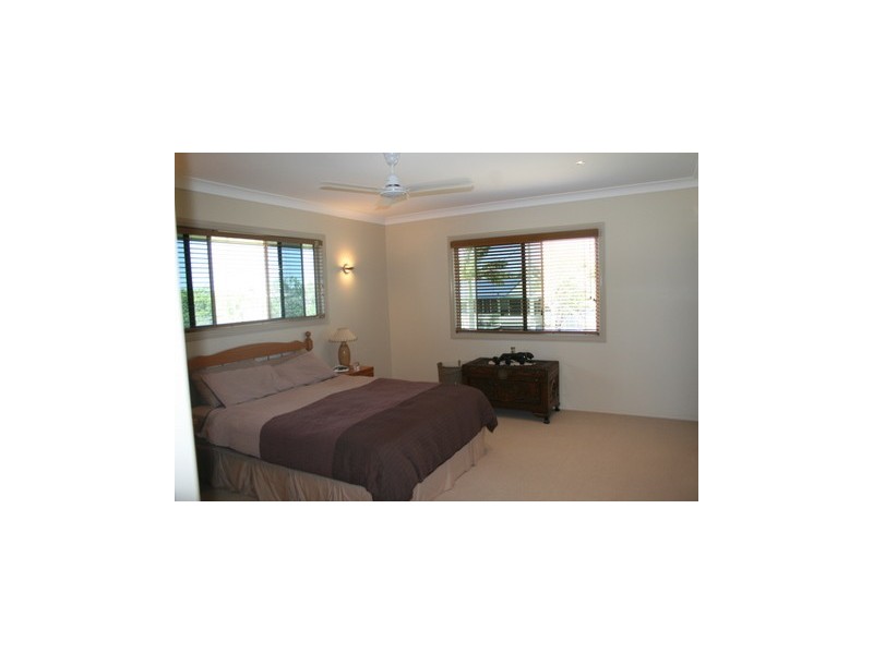 15 Arthur Street, Zilzie QLD 4710