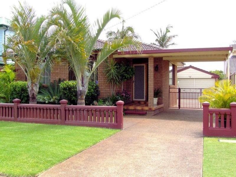 Blacksmiths NSW 2281