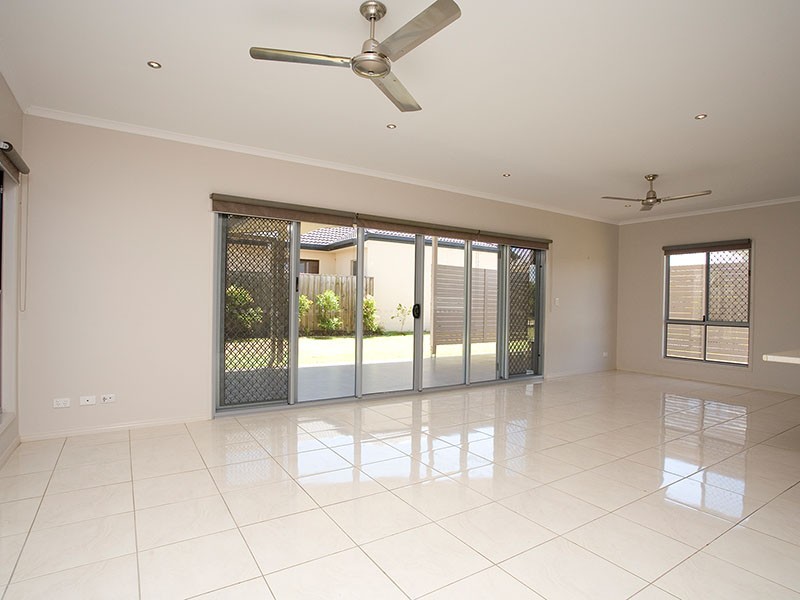 23 Elkington Circuit, North Lakes QLD 4509