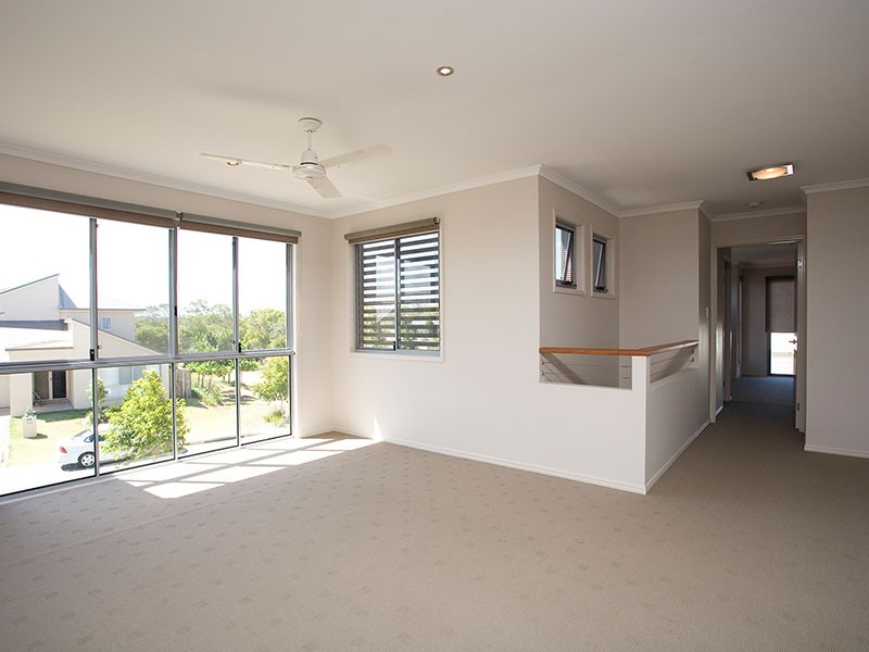 23 Elkington Circuit, North Lakes QLD 4509