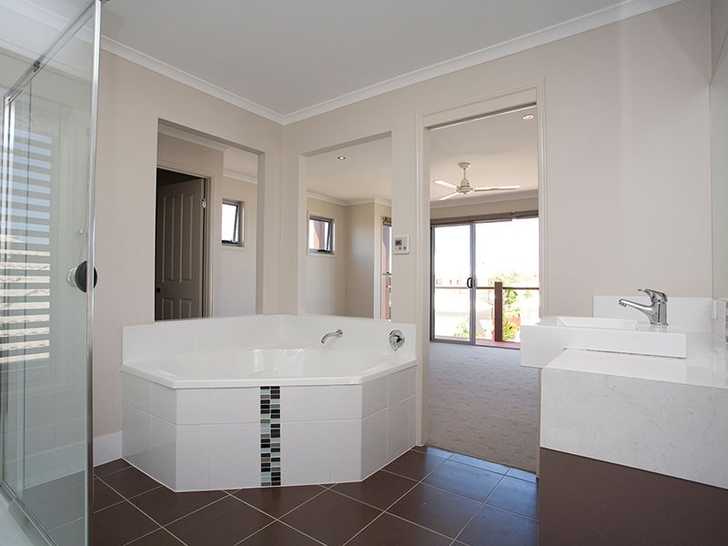 23 Elkington Circuit, North Lakes QLD 4509
