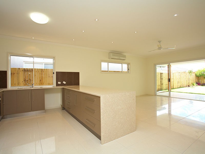 16 Astley Parade, North Lakes QLD 4509