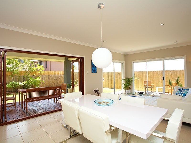 16 Ballesteros Street, North Lakes QLD 4509