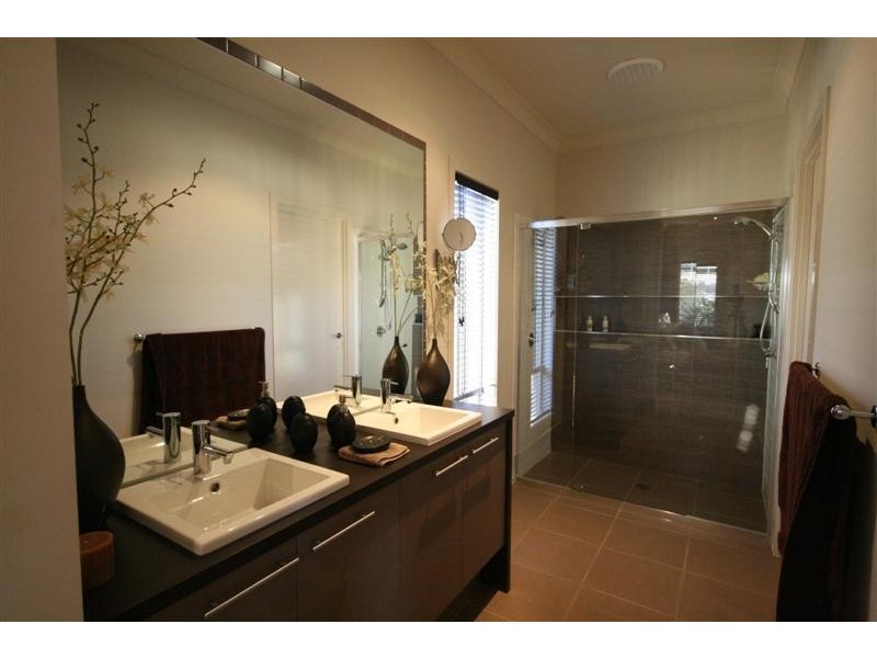 15  Elkington Circuit, North Lakes QLD 4509