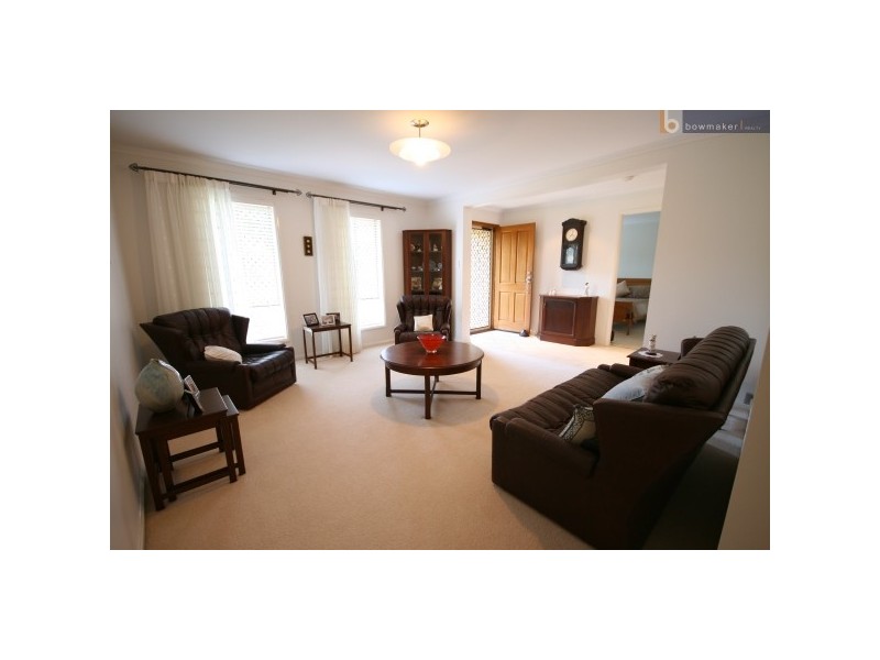 1 Homevale Close, North Lakes QLD 4509