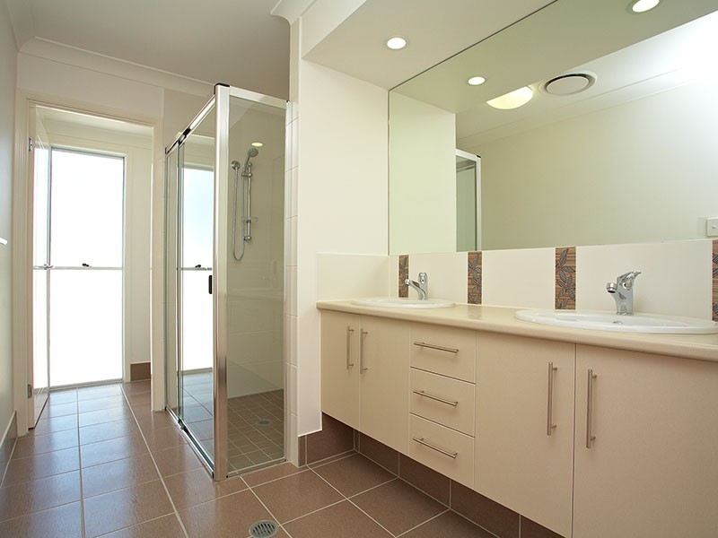 10  Franklin Street, North Lakes QLD 4509