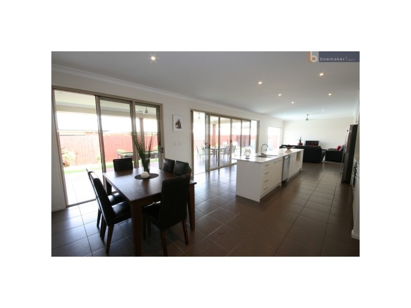 16 Backhousia Court, North Lakes QLD 4509