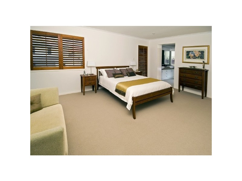15  Senior Close, North Lakes QLD 4509