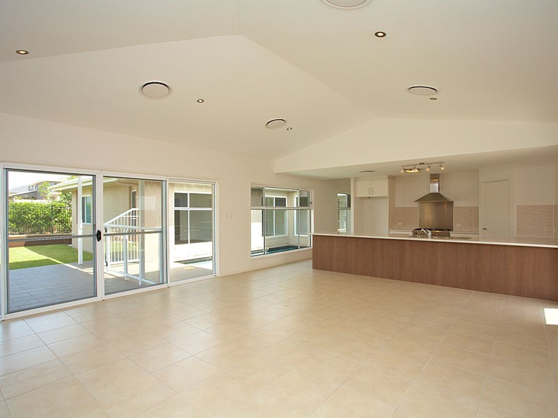 16 Warabi Crescent, North Lakes QLD 4509