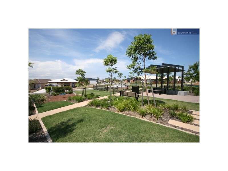 16 Warabi Crescent, North Lakes QLD 4509