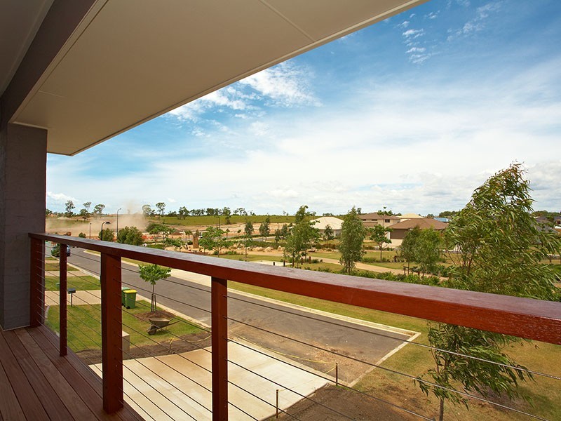 1 Lester Place, North Lakes QLD 4509