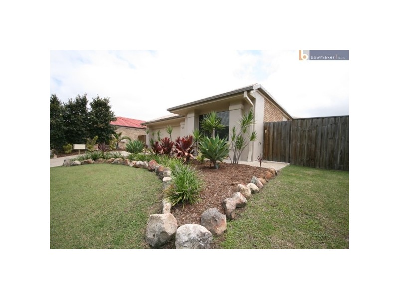 8 Peron Crescent, North Lakes QLD 4509