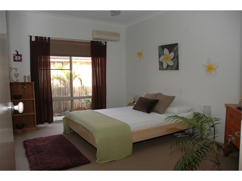 8 Peron Crescent, North Lakes QLD 4509