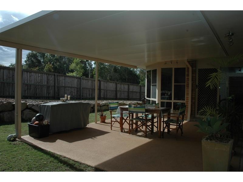 8 Peron Crescent, North Lakes QLD 4509