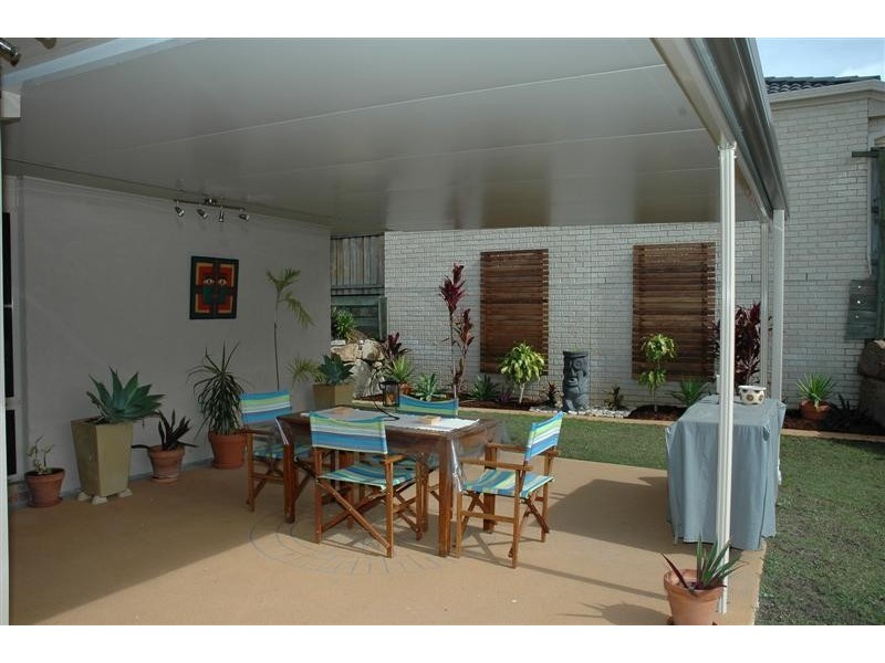 8 Peron Crescent, North Lakes QLD 4509