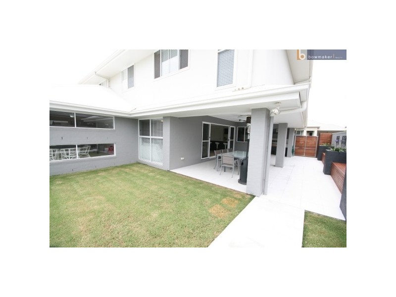 18 Kowari Crescent, North Lakes QLD 4509