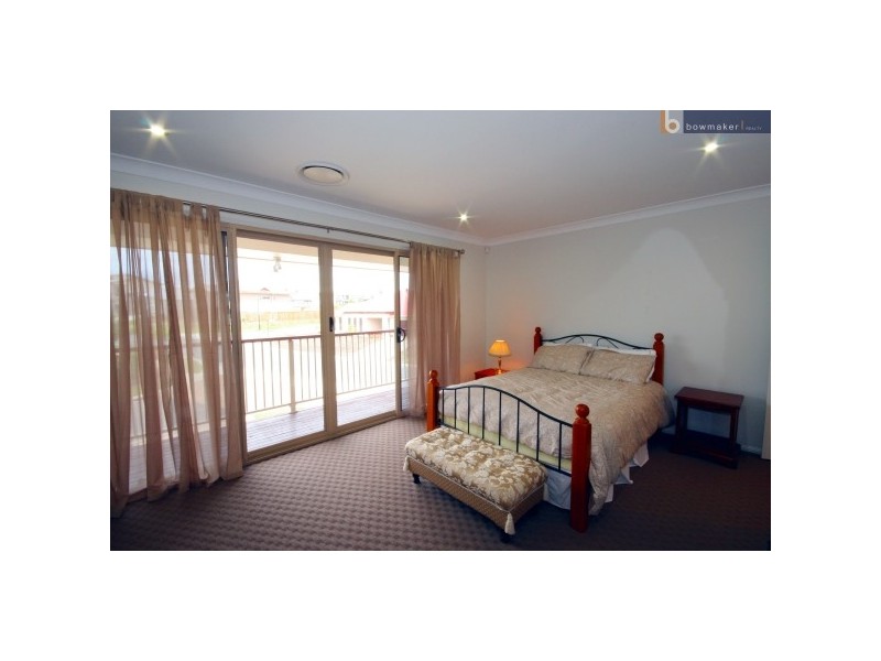 1 Armour Close, North Lakes QLD 4509