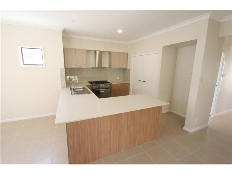 17 Satinay Parade, North Lakes QLD 4509