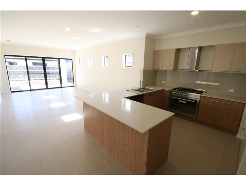 17 Satinay Parade, North Lakes QLD 4509