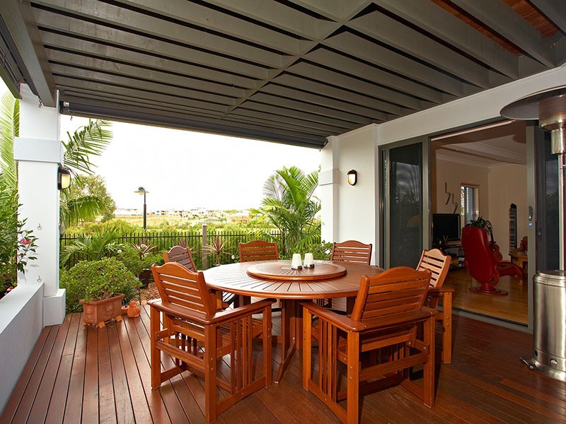 16 Senior Close, North Lakes QLD 4509