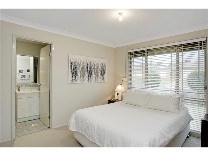 36 Montgomery Circuit, Narellan Vale NSW 2567