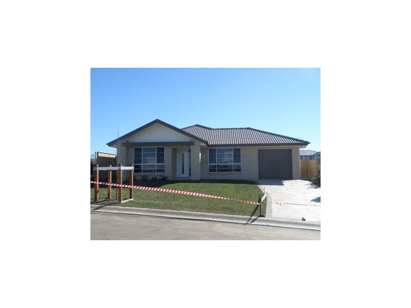 8 Delaware Street, Spring Farm NSW 2570