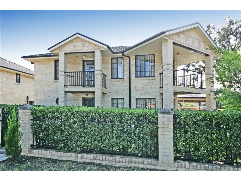 8/60 Old Hume Highway, Camden NSW 2570