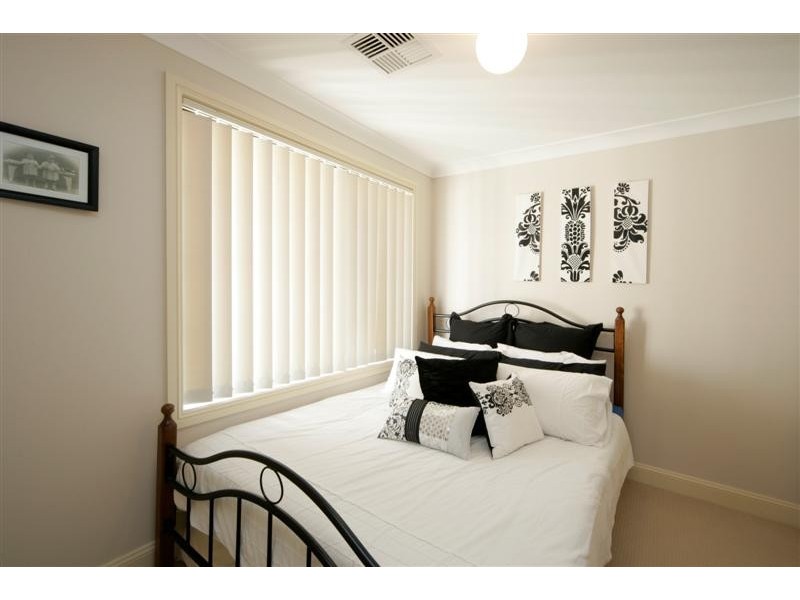 8/60 Old Hume Highway, Camden NSW 2570