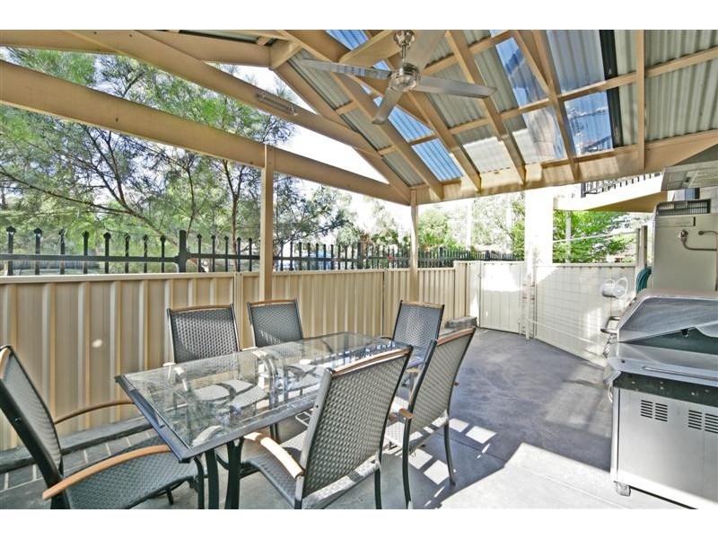 8/60 Old Hume Highway, Camden NSW 2570