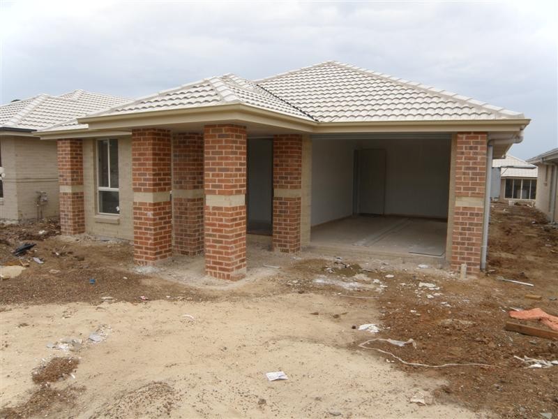 Elderslie NSW 2570