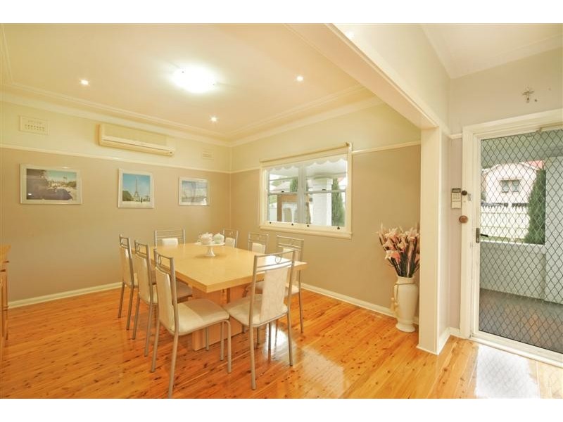 9 Little Street, Camden NSW 2570