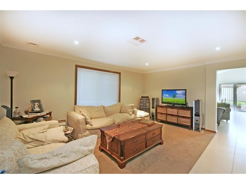 27 Tristania Street, Mount Annan NSW 2567