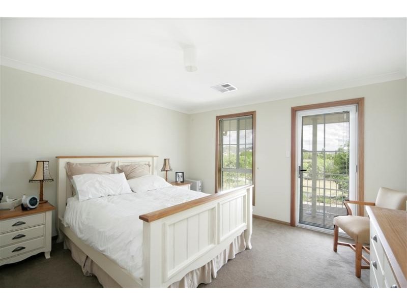 27 Tristania Street, Mount Annan NSW 2567